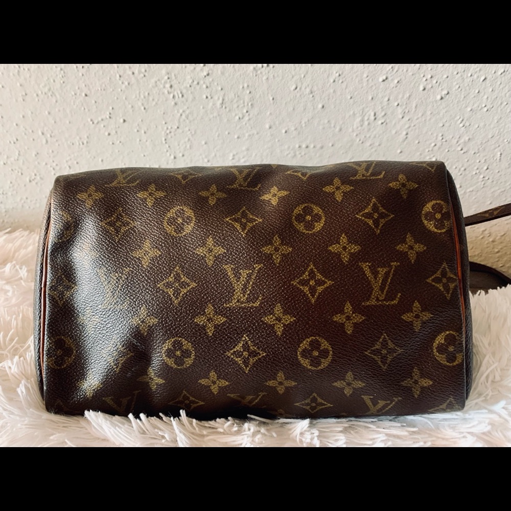 AuthenticšLOUIS VUITTON Vintage Speedy 25 Handbag - Picture 7 of 17